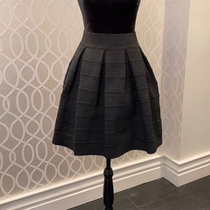 Gracia stretch skirt